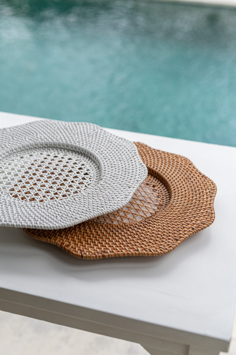 Rattan Scalloped Charger - White