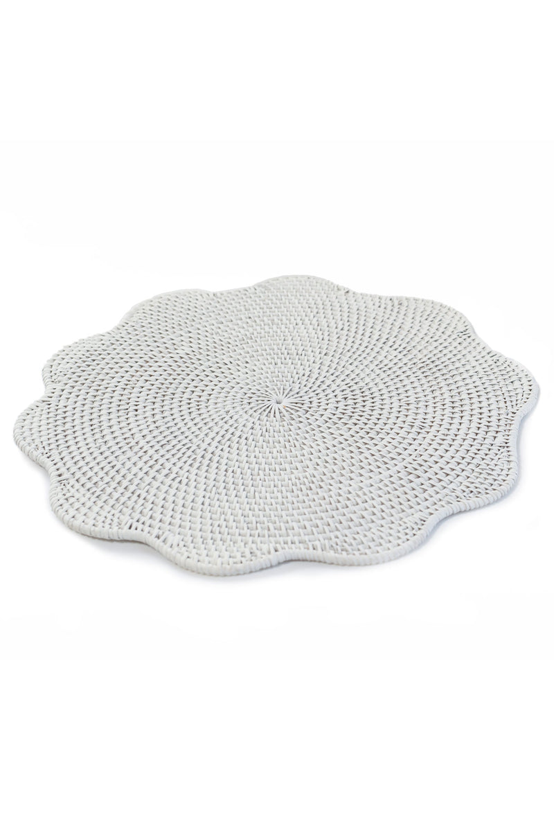 White Diletta Scalloped Linen Placemats (Set of 4) by Angela